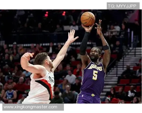 南湾湖人惜败圣地亚哥快船布朗尼表现平平仅得10分5板