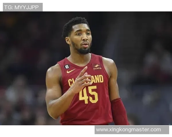 米切尔强调勇士实力反思球队需在落后时也全力以赴 米切尔强调勇士实力反思球队需在落后时也全力以赴