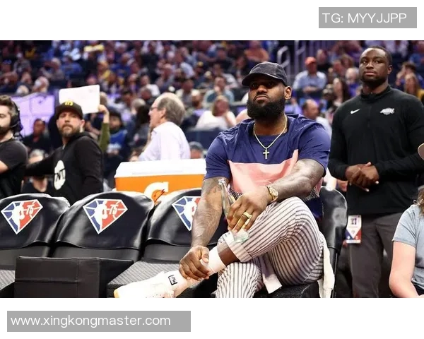 老里直言球队表现不佳却将责任推给裁判与他人缺乏自省意识 老里直言球队表现不佳却将责任推给裁判与他人缺乏自省意识